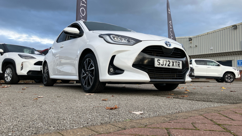 Toyota Yaris 1.5 Hybrid Design 5dr CVT Hybrid Hatchback